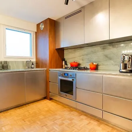 Montmartre Penthouse With Stunning Sacre-coeur View Apartment