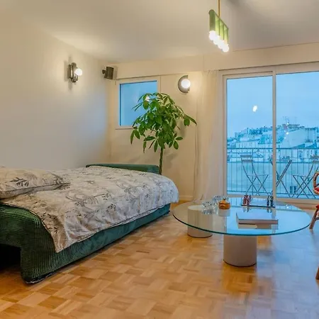 Montmartre Penthouse With Stunning Sacre-coeur View